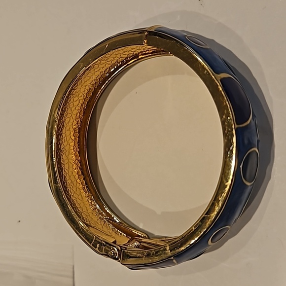 Enamel Blue and Purple on Goldtone Clasp Bangle 2 1/4"Dia. Bracelet - Picture 6 of 6